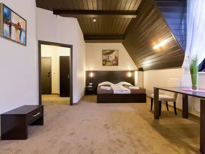 Гостиница Hotel&SPA Лафер Ренессанс 4 Сергиев Посад Номер улучшенный (мансарда)-1